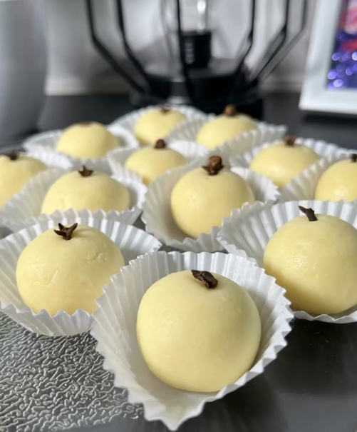 ANTOJITOS